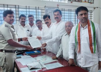 ಕಾಂಗ್ರೆಸ್ ನಿಯೋಗದಿಂದ RTI ಕಾರ್ಯಕರ್ತ ಸ್ನೇಹಮಯಿ ಕೃಷ್ಣ ವಿರುದ್ಧ ದೂರು!